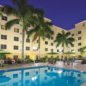 Homewood Suites By Hilton Miami - Airport West